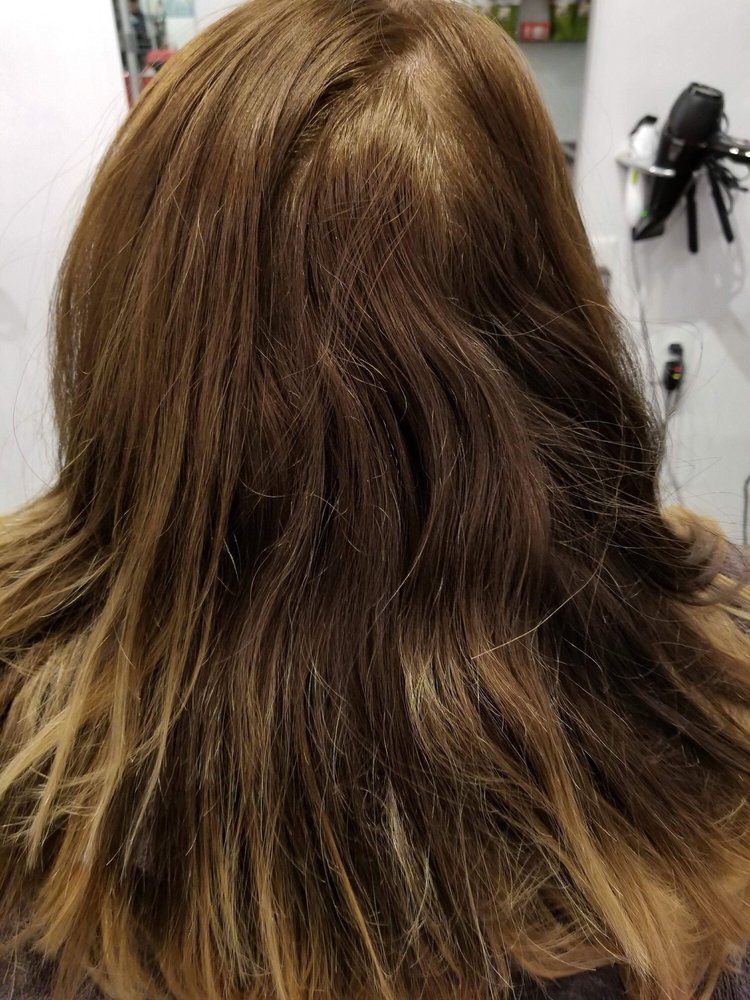 Salon Ten