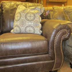 Howdy Home Furniture 32 Photos 10 Reviews S Howdy Home Furniture 32 Photos 10 Reviews S 5657 Raymond Stotzer Pkwy College Station Tx Phone Number Yelp