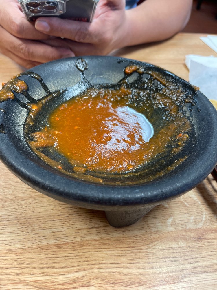 Los Paisanos Restaurante Y Taqueria