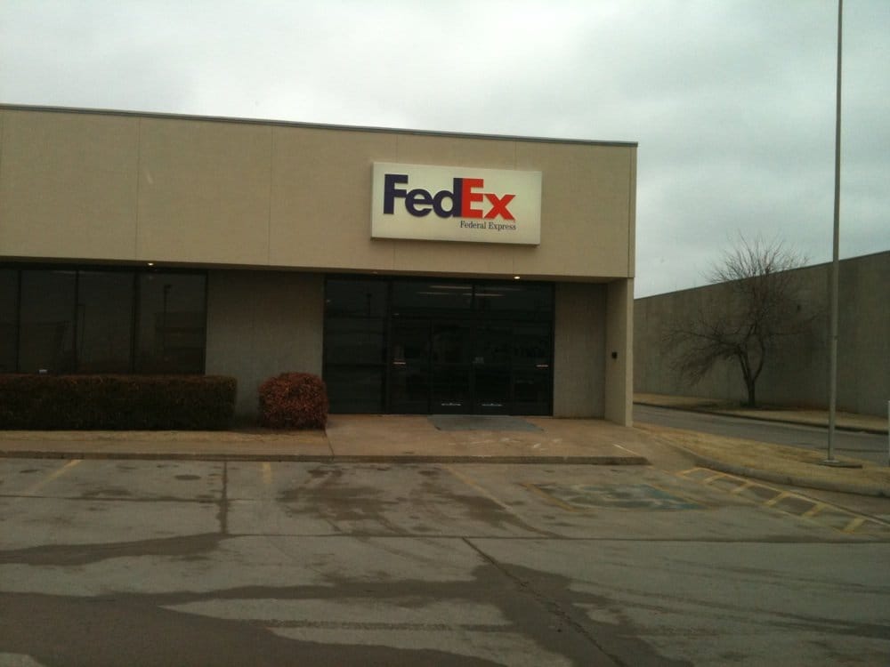 FedEx Ship Center Shipping Centres 480A E Robinson Ave, Springdale