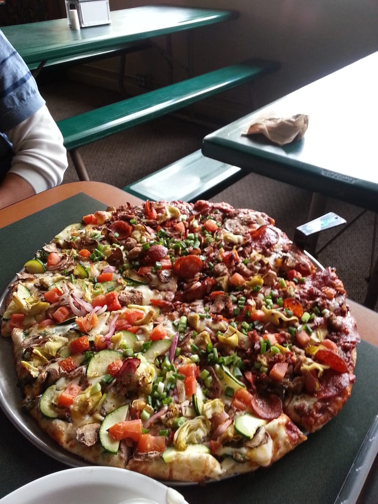 Half Gourmet Veggie Wombo Combo All Satisfaction Yelp Photo Of Round Table Hermosa Beach Ca United States Half Gourmet