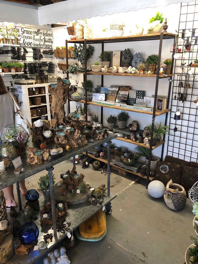 Grapevine's Market on Main