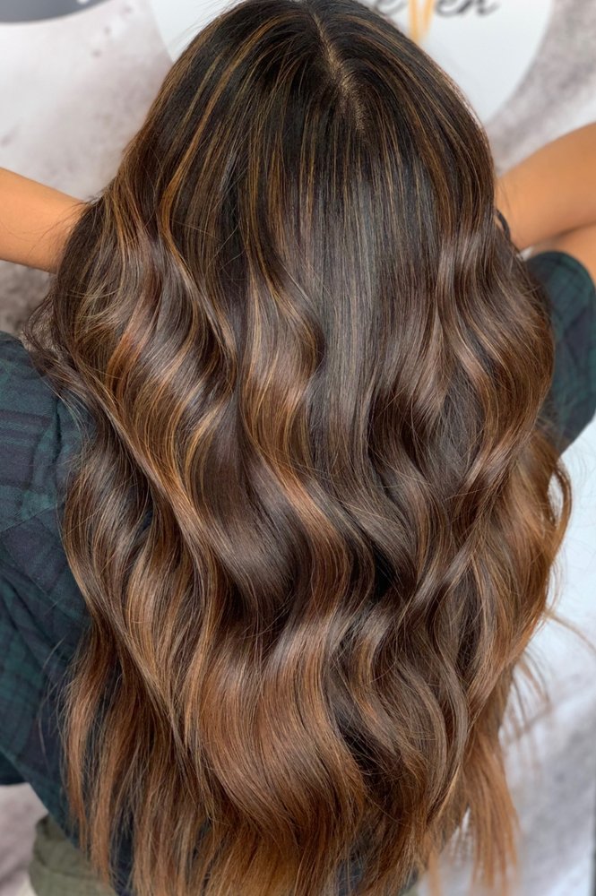 Salon Thirty Seven