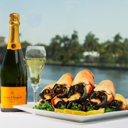 The Best 10 Seafood Restaurants In Hollywood Fl With Prices Billy S Stone Crab Hollywood