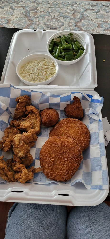 Cadillac’s Chicken and Fish