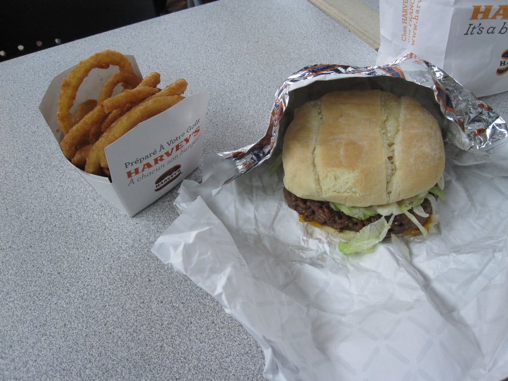 Swiss Chalet/Harvey’s Burgers Airport 2 Ave, Ottawa, ON