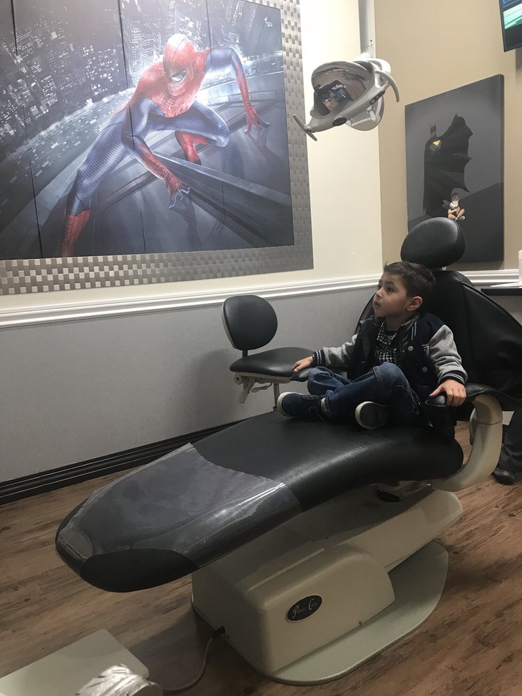 image of business Aventura Dental