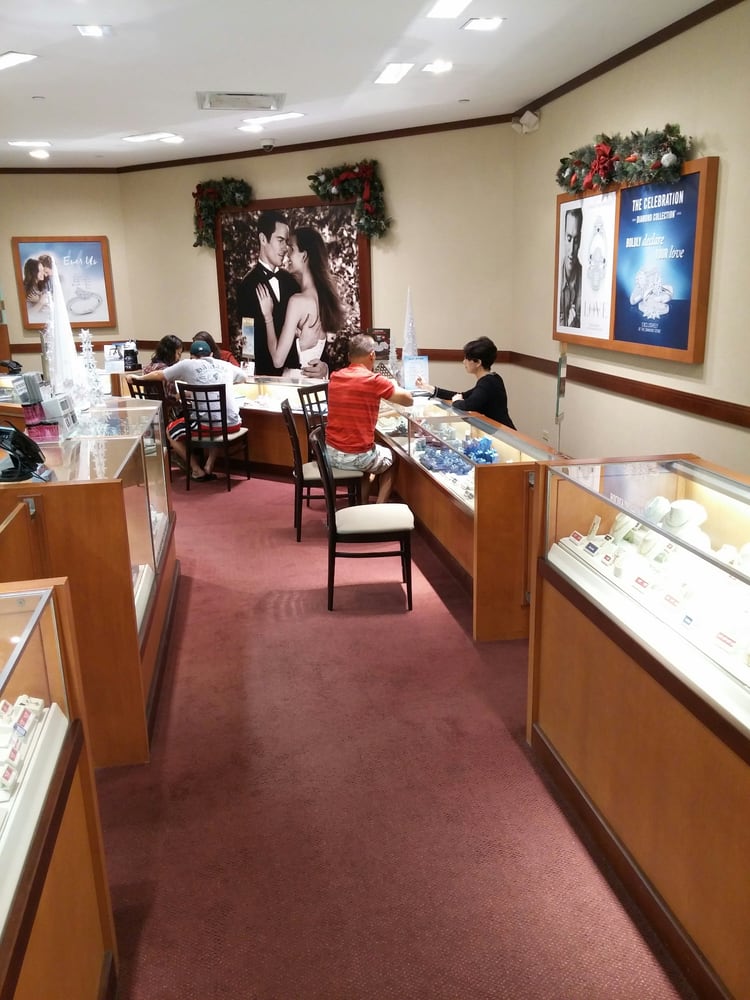 Zales Jewelers CLOSED 21 Reviews Jewelry 4211 Waialae Ave