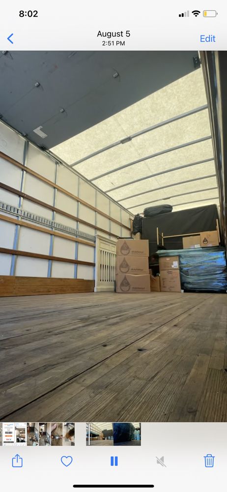 El Roxs Moving