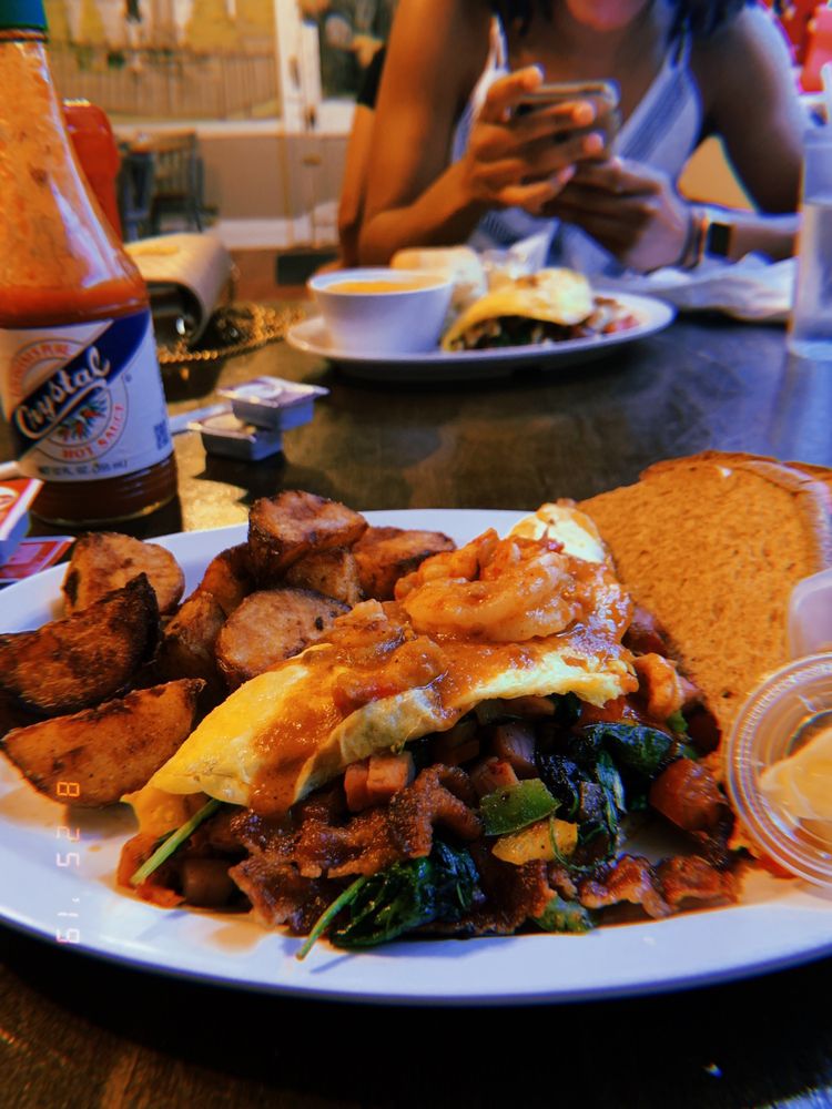 biscuit & buns on banks