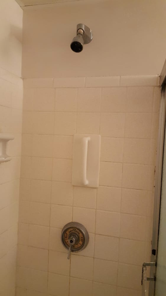 Feeling So Clean Says No One Ever After Bathing Here Yelp Photo Of Sunset Beach Motel Sebring Fl United States Feeling So Clean