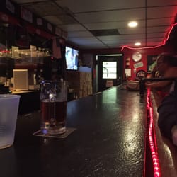 Hank S Pub En Wings 2138 Military Hwy Chesapeake Va Photo Of Hank S Pub Chesapeake Va United States