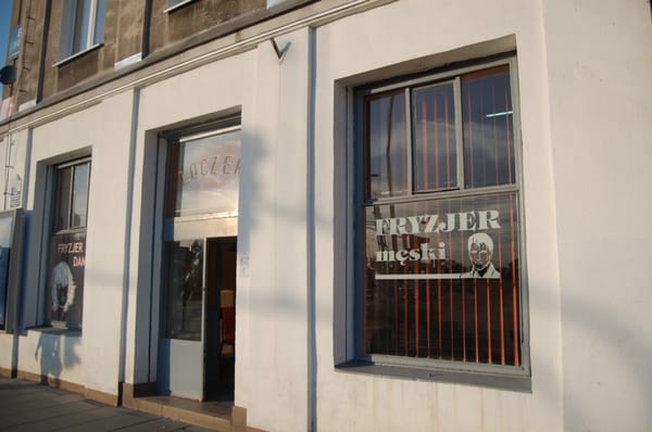 Zakład Fryzjerski Loczek Balwierz Os Teatralne 3 Nowa Huta