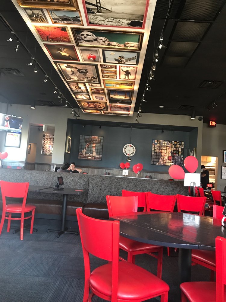 Red Robin Gourmet Burgers and Brews