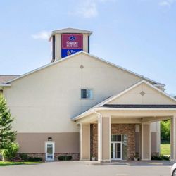 Comfort Suites At Royal Ridges 30 Photos Hotels 2 Westgate Photo Of Comfort Suites At Royal Ridges Ripon Wi United States