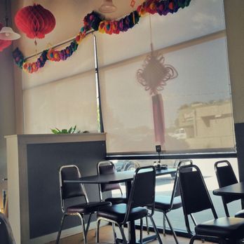 Full House 36 Photos 14 Reviews Chinese 1620 Ft Riley Blvd Photo Of Full House Manhattan Ks United States Inside The Restaurant