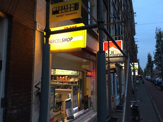 tabakshop en avondwinkel de schans - tobacco shops - marnixstraat 94