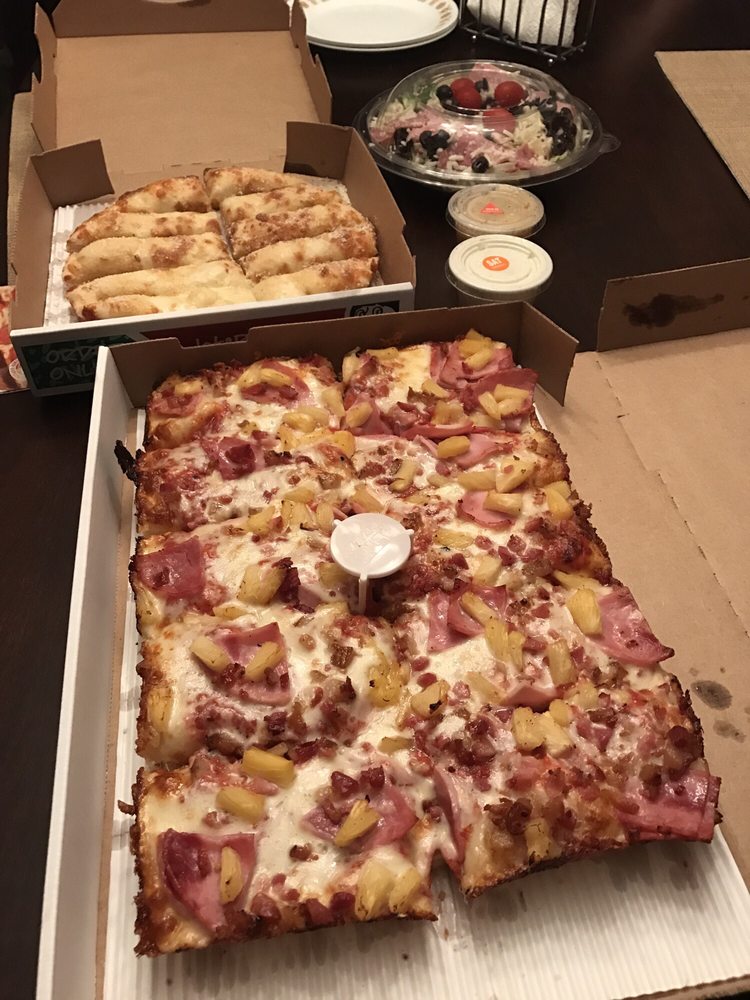 Jet’s Pizza 11 Reviews Pizza 39101 Garfield Rd, Clinton Township