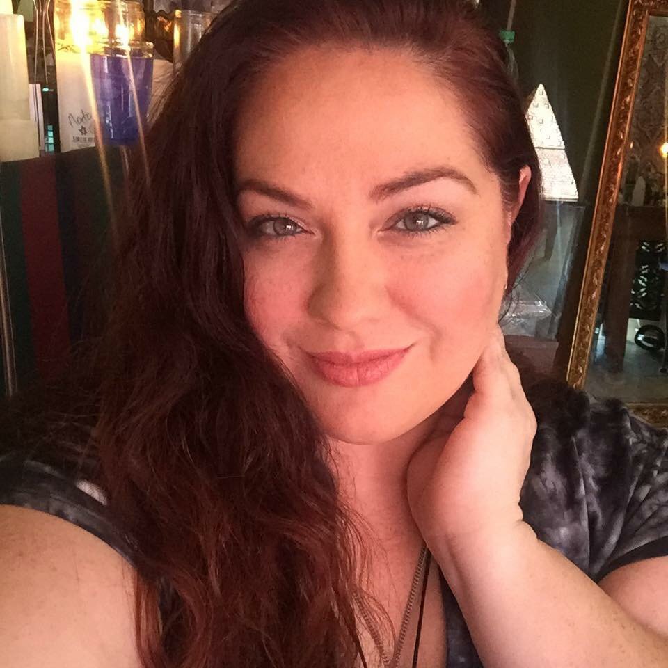 Gitana Susanna Michelle Tarot Card Reader Lectura de Cartas