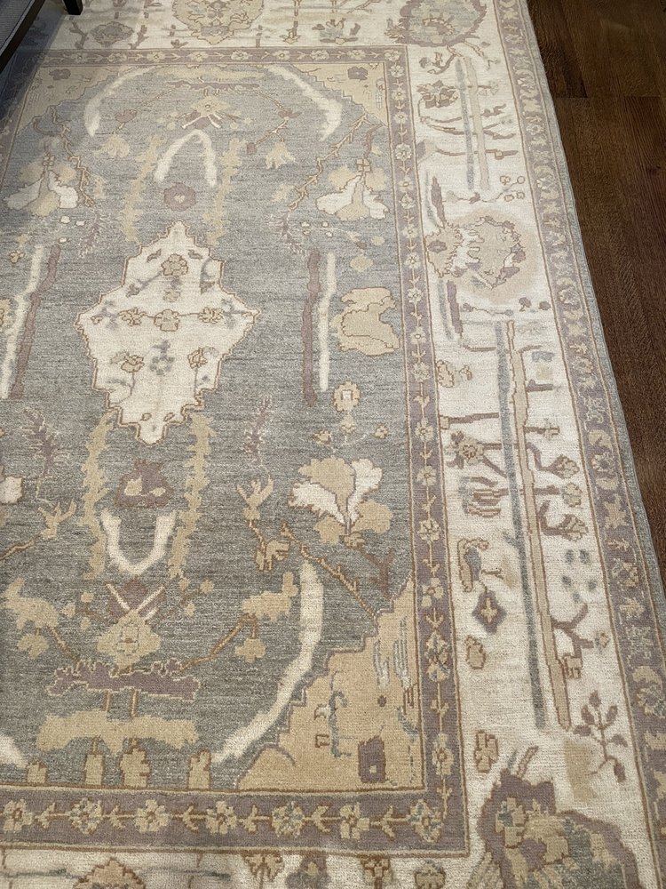 J&J Oriental Rug Gallery