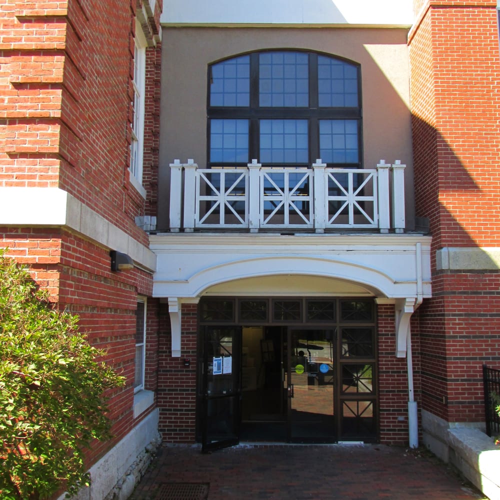 Merrill Memorial Library 26 Photos Libraries 215 Main St