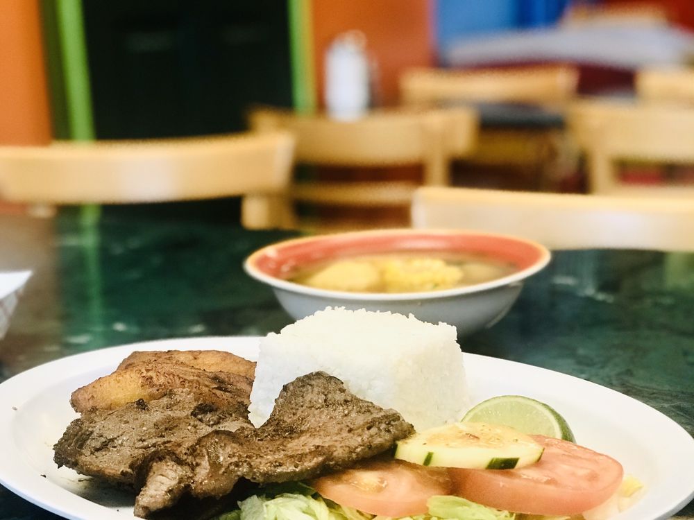 Antojitos Colombianos Panaderia Bakery Hyperflyer Instant Delivery