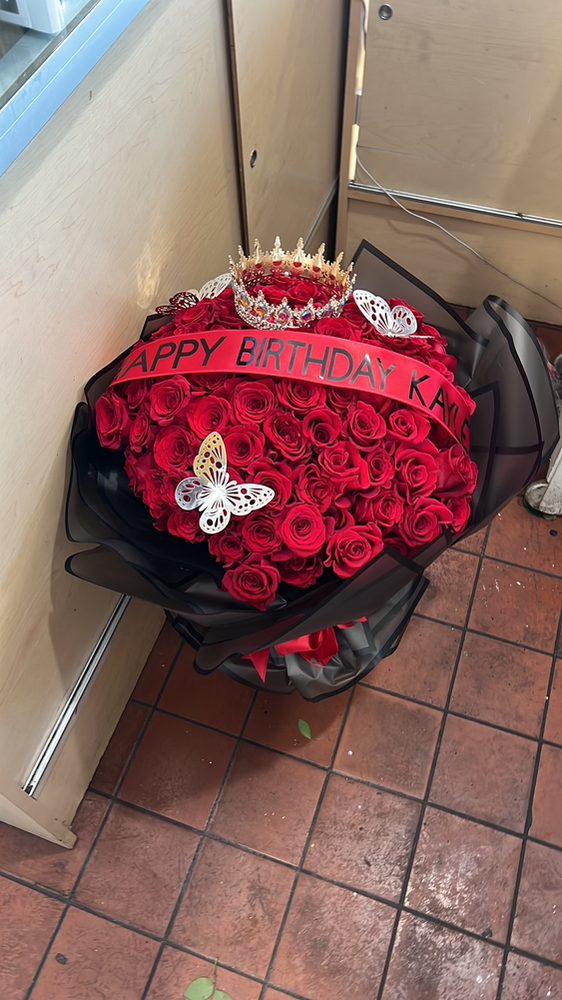 The Deluxe Flowers