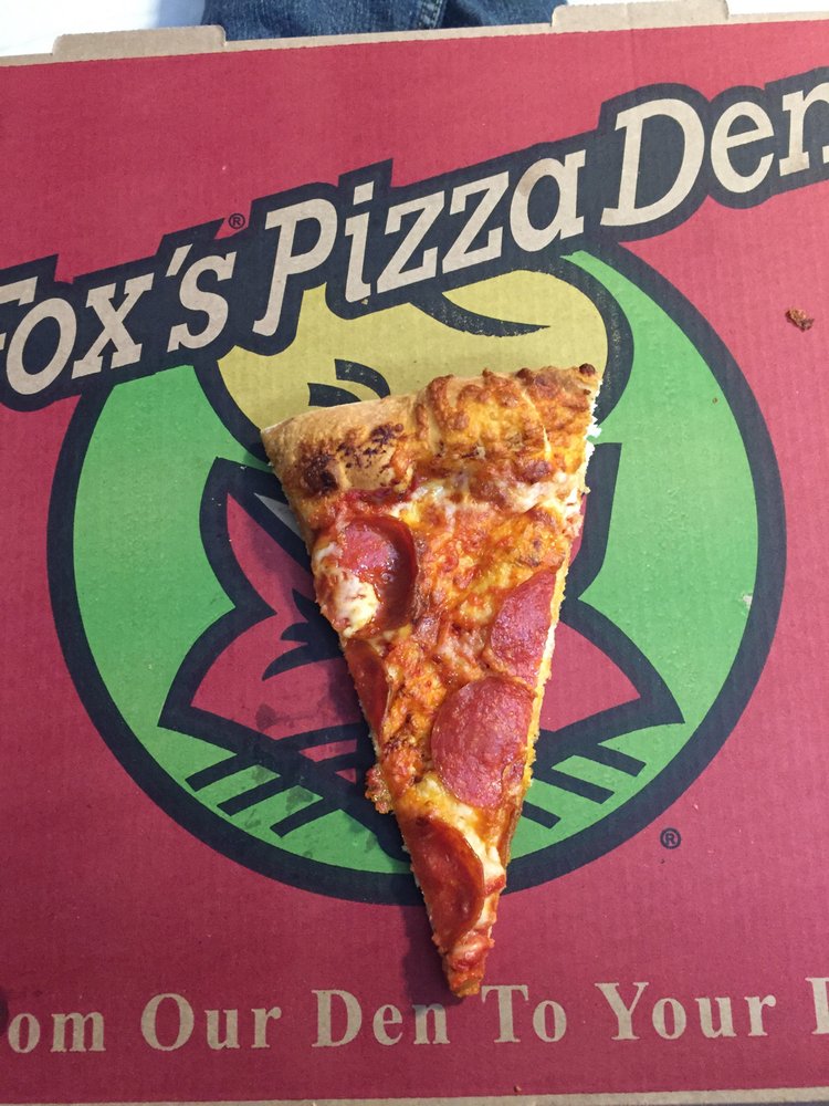 Fox's Pizza Den
