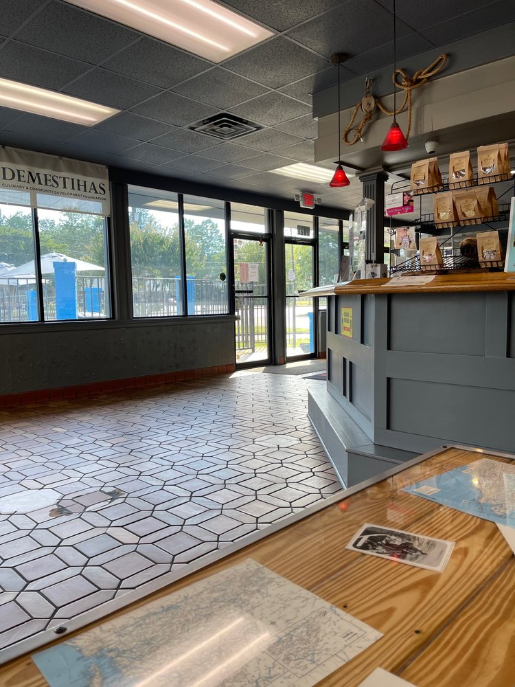 Poboy's Low Country Seafood Market