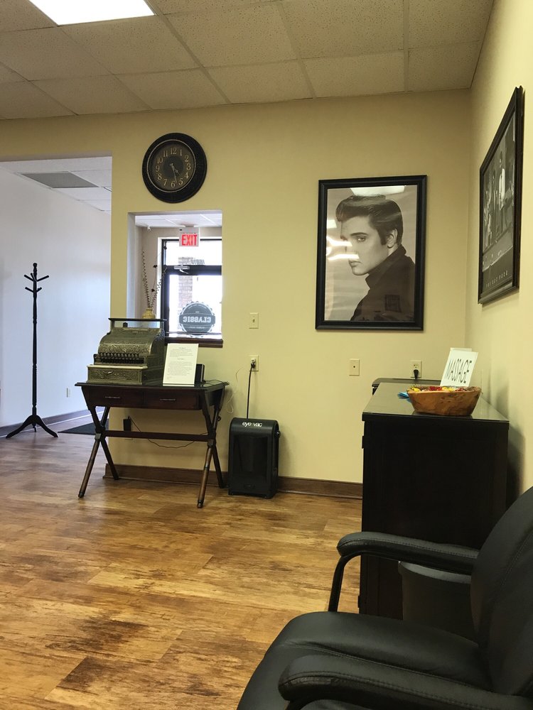 The Classic and Shave Parlor 21 Reviews Barbers 16617