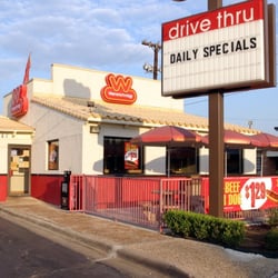 Wienerschnitzel Closed 12 Reviews Hot Dogs 615 San Pedro Ave Photo Of Wienerschnitzel San Antonio Tx United States