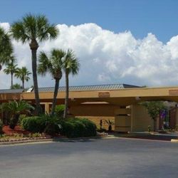 Quality Inn Suites 65 Photos 31 Reviews Hotels 51 Gulf Photo Of Quality Inn Suites Gulf Breeze Fl United States