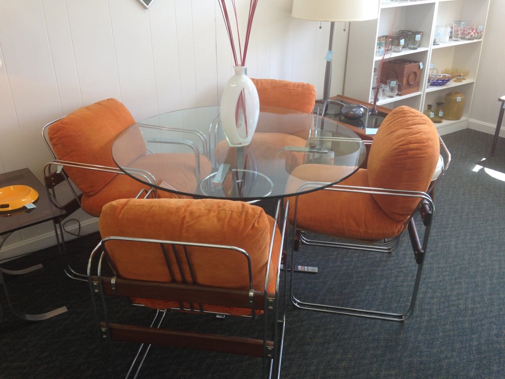 1970s Chrome And Gl Round Dining Table Paired With 1960s Mid Photo Of Retrofurn Baltimore Md United States 1970s Chrome And Gl Round