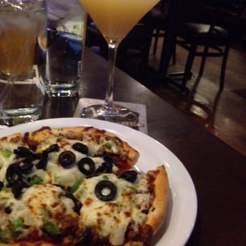 Minsky’s Pizza - 42 Photos & 103 Reviews - Pizza - 5105 Main St ...