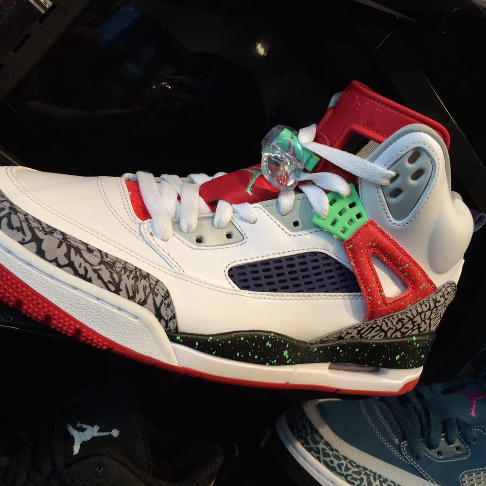 Foot Locker 14 Photos Shoe Stores 58 W 14th St