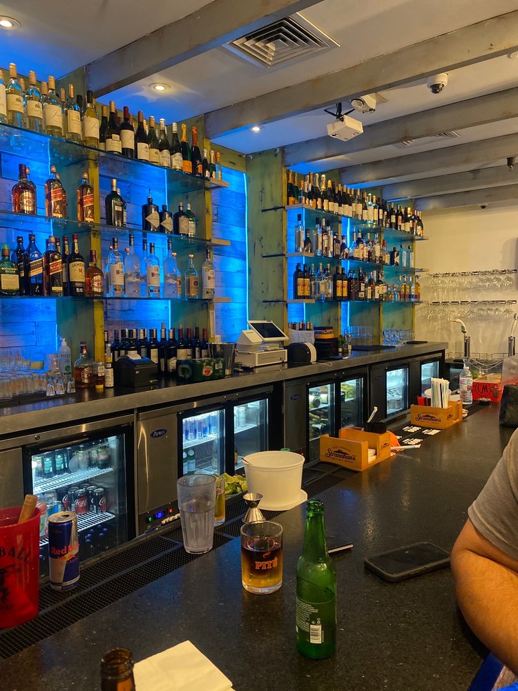 Santa Anna Bar & Grill
