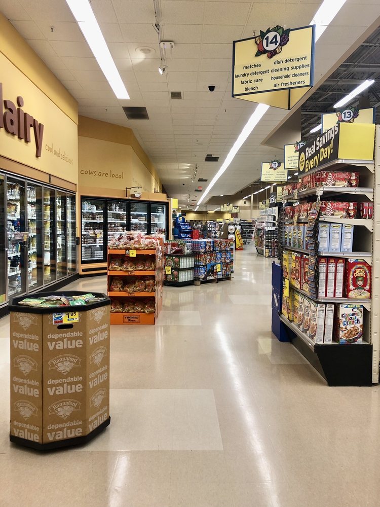 Hannaford Food and Drug Superstore