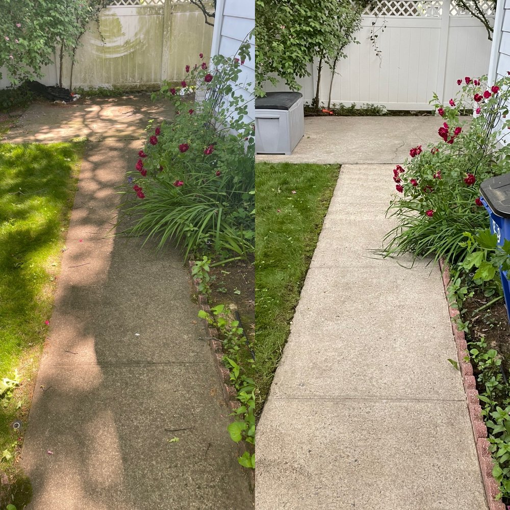 Green Grass Landscape & Design