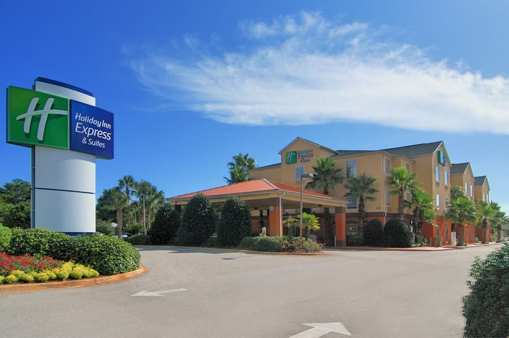Hutchinson Auto Mall >> Holiday Inn Express & Suites Destin E - Commons Mall Area ... Hutchinson Auto Mall >> Holiday Inn Express & Suites Destin E - Commons Mall Area ...