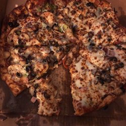 Best Restaurants That Deliver In Pigeon Forge Tn Last Updated 2 Bear Pizza And Subs