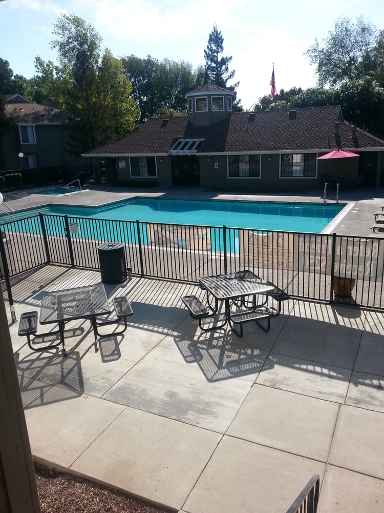 Marina Apartments