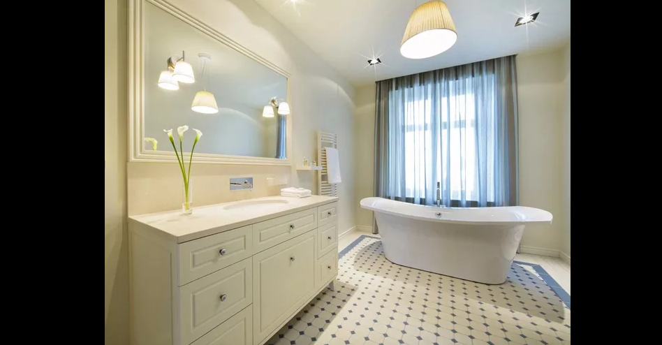 image of business American Renovation & Repairs