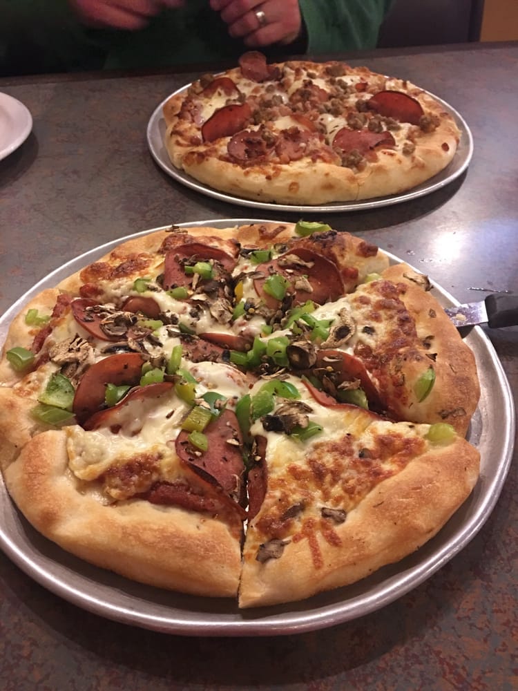 Jasper Pizza Place 35 Photos & 44 Reviews Pizza 402 Connaught Dr