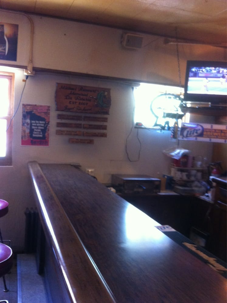 The Hutch Dive Bars 1321 Wisconsin Ave, Grafton, WI Restaurant Reviews Phone Number