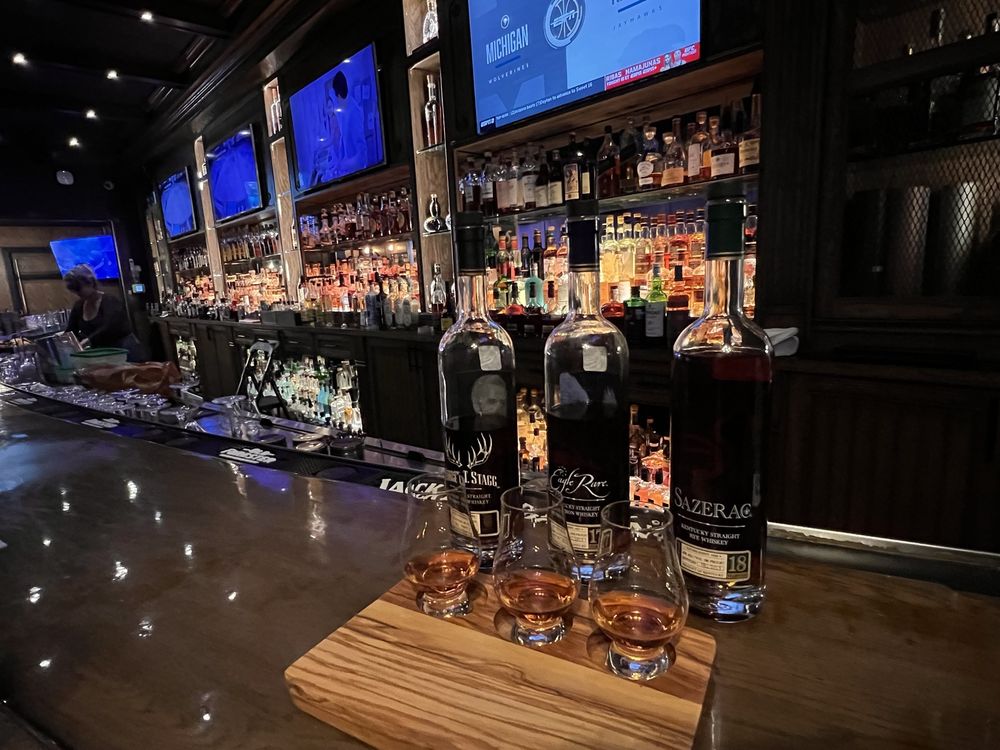 The Cove Cocktail Bar