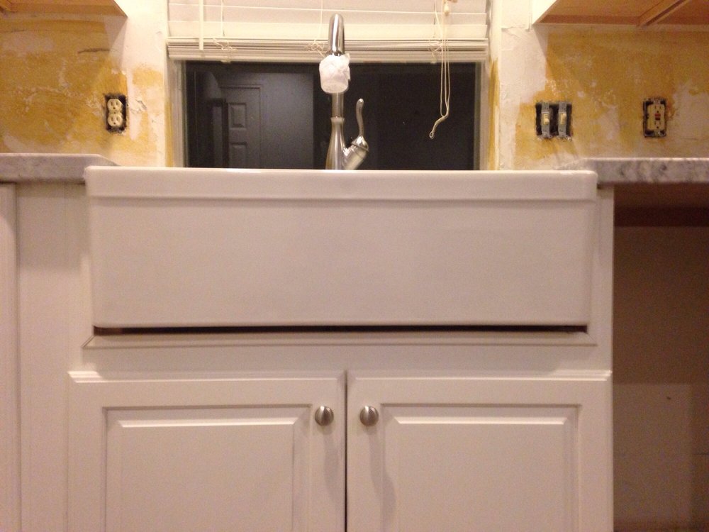 Installers Unmounted My Farmhouse Sink And Caulked It To The