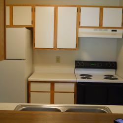 Pin Oak Apartments Contact Agent 3501 Dr Photo Of Pin Oak Apartments Lorain Oh United States