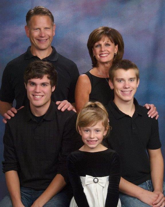 image of business David W Larson, DDS