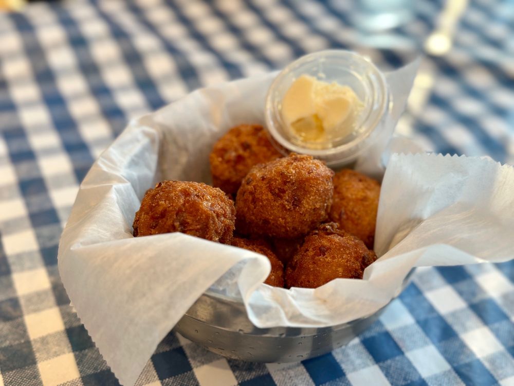 Dirty Dick's Crab House - Nags Head