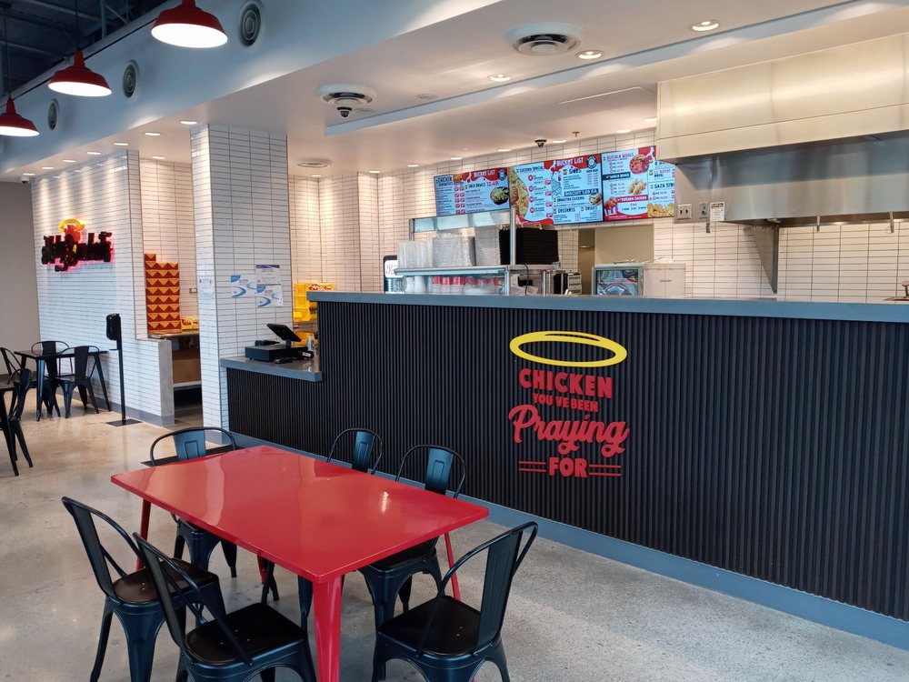 Holy Buckets Halal Chicken, Lincolnwood Roadtrippers